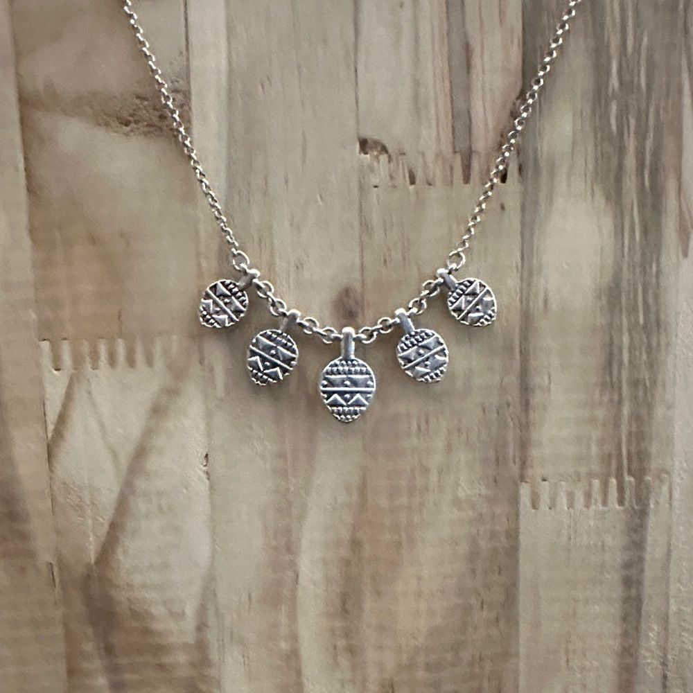 Lucky Brand Silver Fixed Pendant Necklace